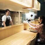 押切もえさんが神保町で鳥取のジビエを堪能 thumbnail - 2