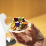 押切もえさんが神保町で鳥取のジビエを堪能 thumbnail - 5