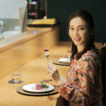 押切もえさんが神保町で鳥取のジビエを堪能 thumbnail - 14