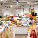 鳥取砂丘ハロウィンパーティー開催記念！タレント・山根千佳さんが「都内鳥取ゆかりの店をめぐるハロウィンスタンプラリー」（10月１日～３１日）に挑戦！！ thumbnail - 3